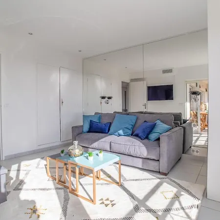 Serrendy Terrace Sea View Upscale Swimming Pool